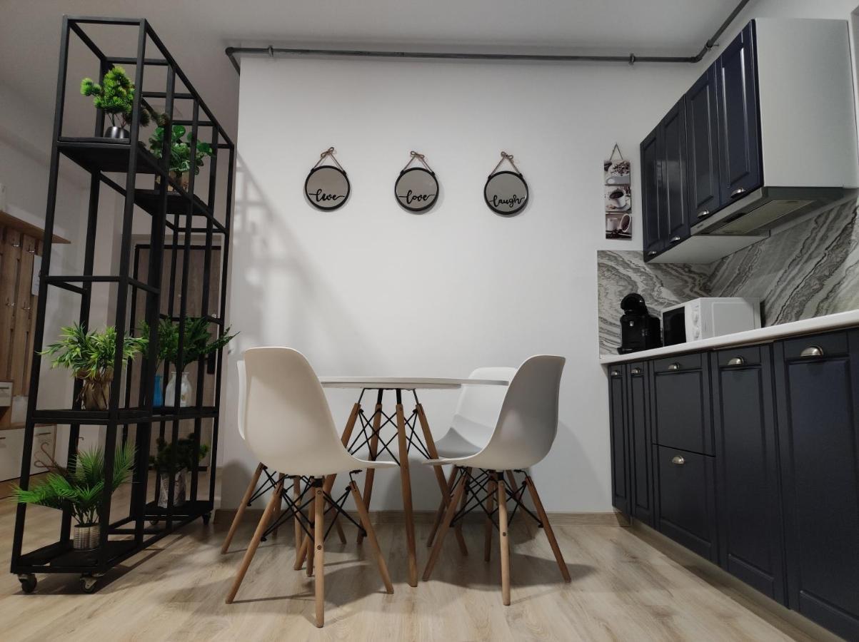 Amira Apartament 康斯坦察 外观 照片